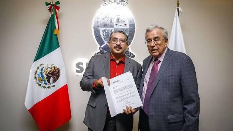 La salida de Óscar Fidel González Mendívil no ha sido aclarada, pues solamente ha trascendido que presentó su renuncia al cargo.