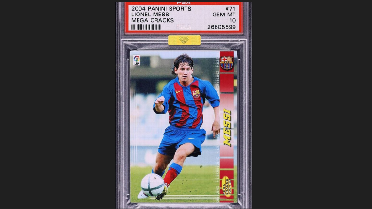 La tarjeta de Lionel Messi se vendió en una cifra récord para artículos de futbol.