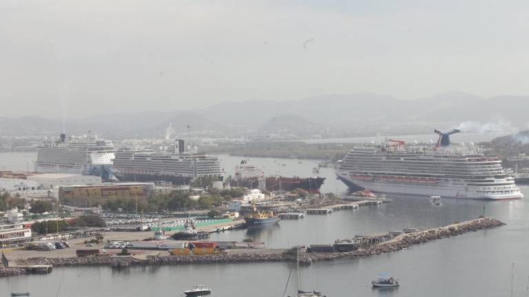 Este miércoles arribaron los cruceros Koningsdam, Norwegian Bliss y Carnival Panorama.