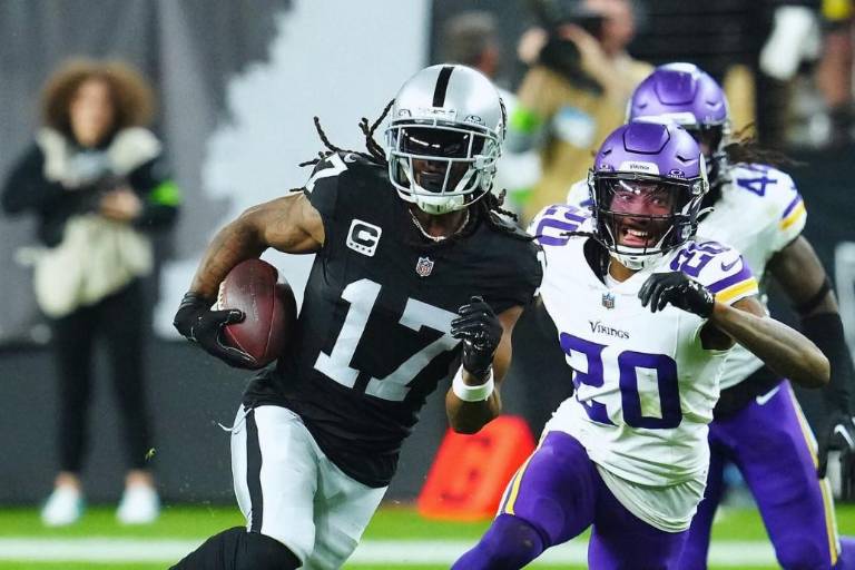 Jets concreta el canje por Davante Adams de Raiders