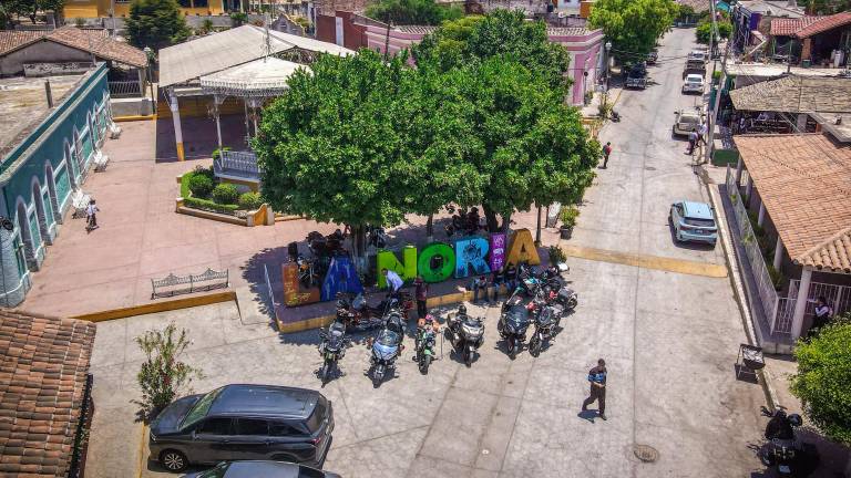 La caravana de motociclistas salió de la ciudad pasadas las 9:00 horas hacia La Noria.