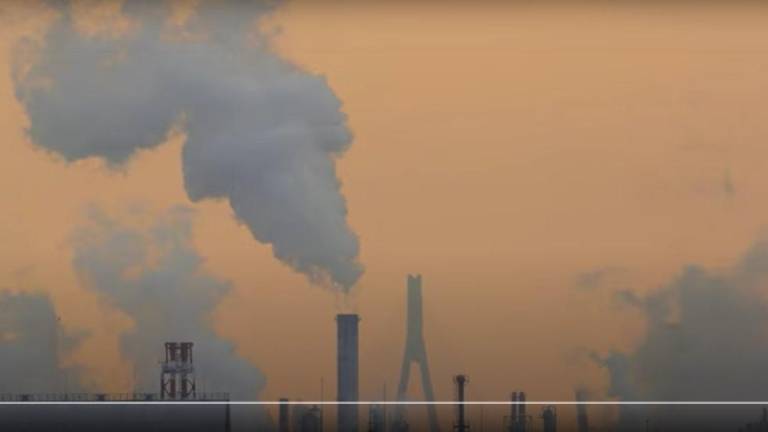 Cada magnate global genera 8 mil veces más contaminación que una persona cualquiera.