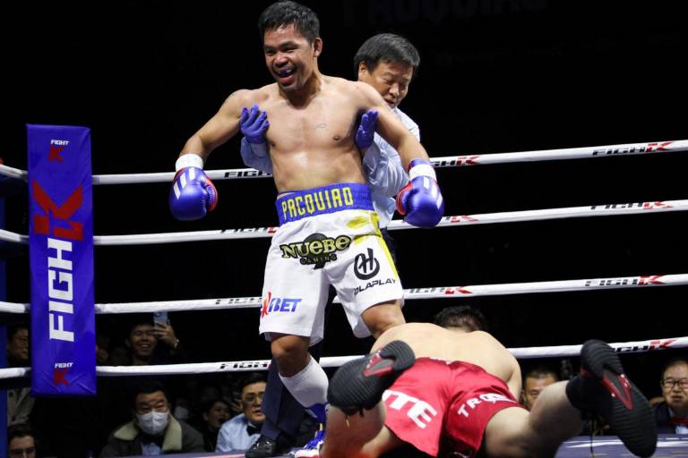 Manny Pacquiao vence a youtuber en su regreso al boxeo