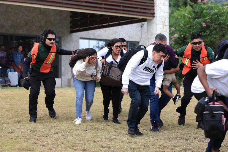 Evacúa Gobierno de México a 34 connacionales de Haití por crisis de violencia