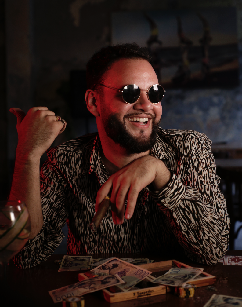 $!A ritmo de trap, bolero y reguetón, lanza Taylor Díaz el tema ‘Juliana Navajas’