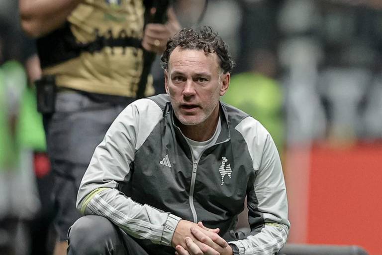 Reportan que Gabriel Milito será nuevo estratega de Chivas para el Apertura 2025