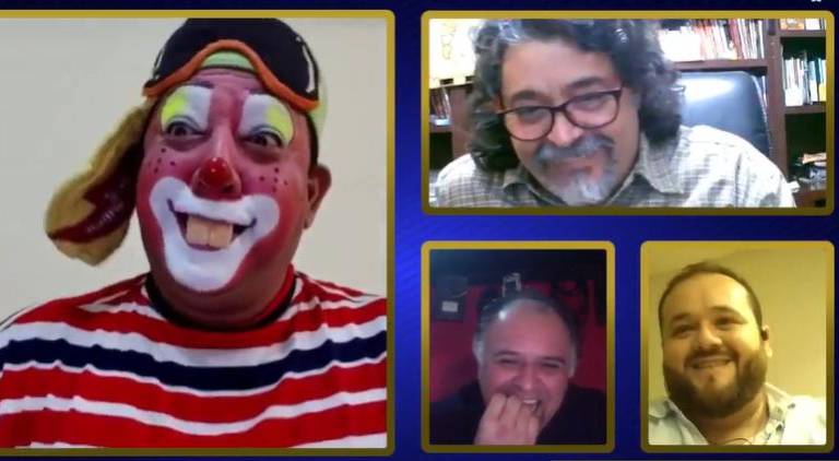 Pulgarcito, en el programa acompañado de Fernando Mejía, Alberto Bueno y Carlos Rochín.