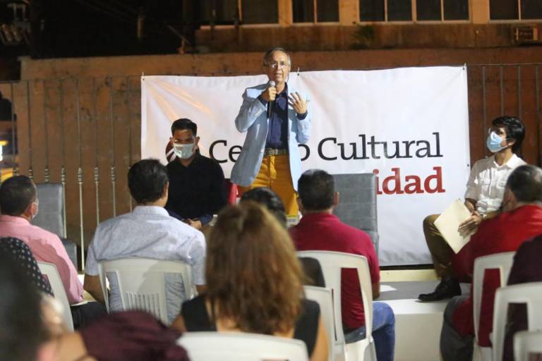 Presentan libro que busca explicar por qué Sinaloa se convirtió en una potencia en futbol en México