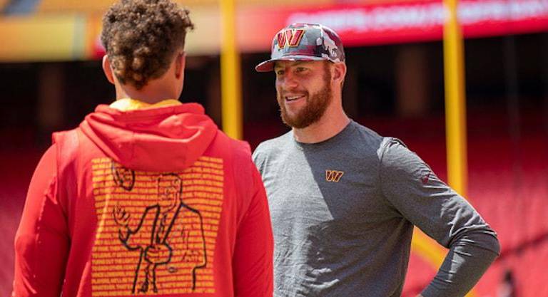 Carson Wentz firma un año con Chiefs, según fuentes