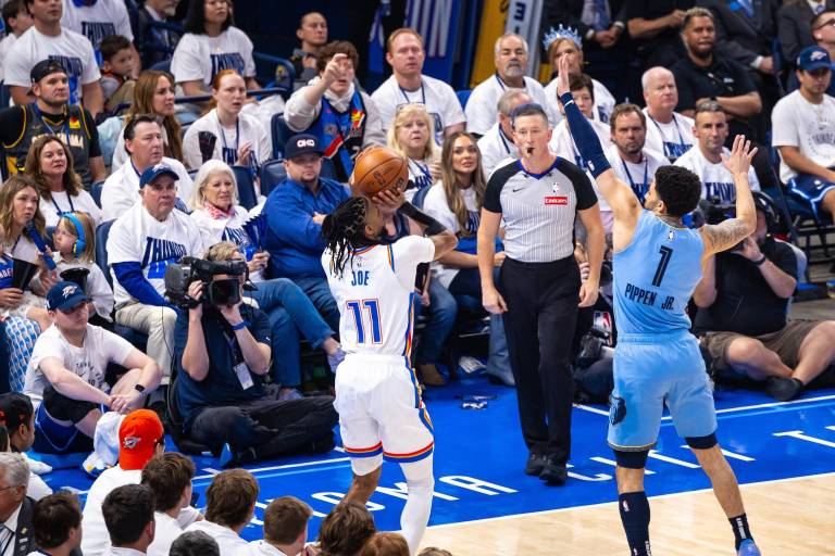 Thunder aplasta a los Grizzlies en el Juego 1 con margen histórico de 51 puntos