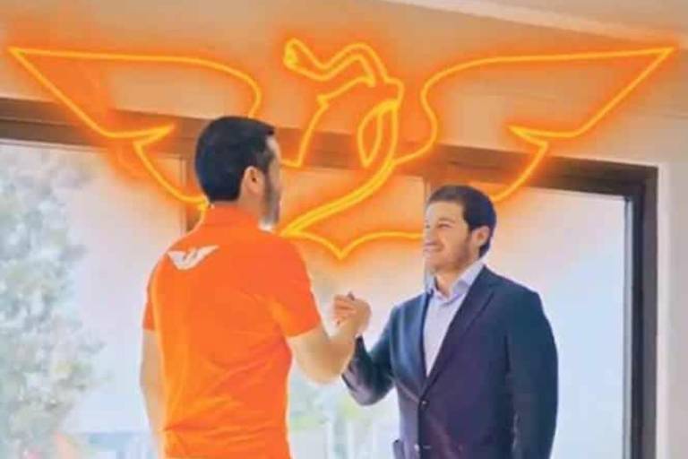 INE ordena a Samuel García bajar video del destape de Álvarez Máynez