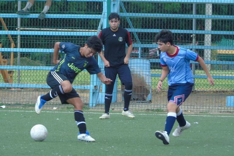 Cetmar logra su primera victoria en la Liga Estudiantil Municipal de Futbol