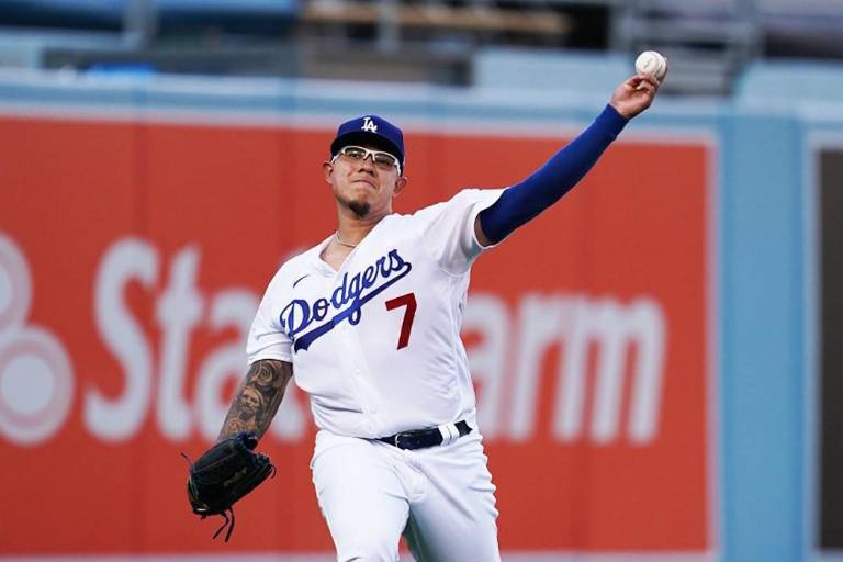 Julio Urías no puede llegar a las 10 victorias, en triunfo de los Dodgers sobre los Cachorros