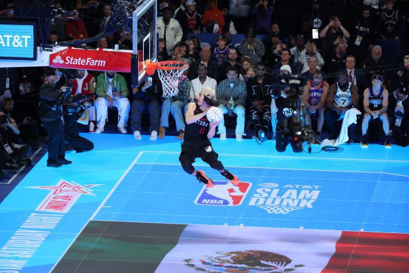 $!Jaime Jáquez rinde honor al legado mexicano en la NBA en Concurso de Clavadas