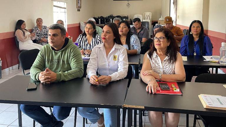 La capacitación fue parte del convenio de colaboración que mantiene el Gobierno Municipal y el Icatsin.