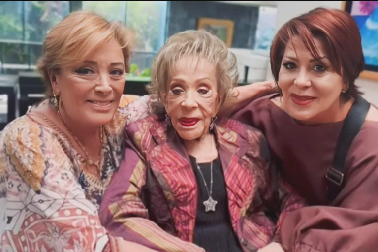 Hospitalizan de emergencia a la actriz Silvia Pinal