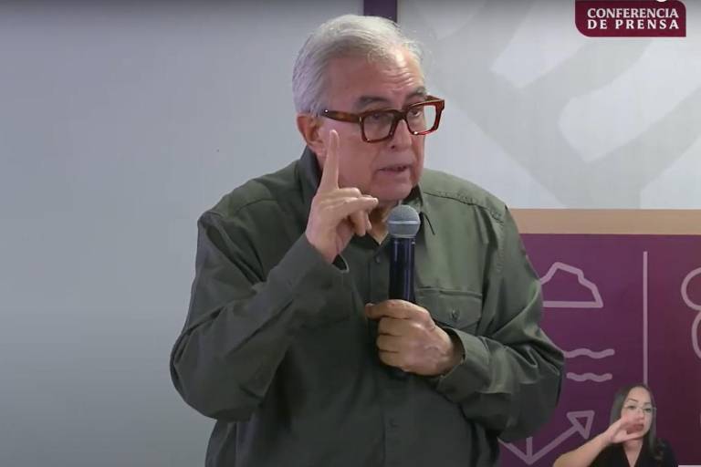 Usa Rocha La Semanera para criticar a periodistas y responsabilizarlos si algo le pasara