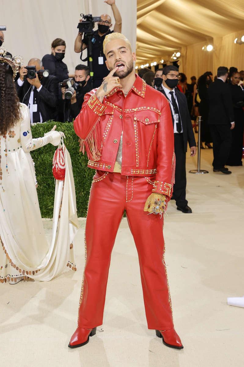 $!Extravagancia y glamour lucen los famosos que asisten al desfile del MET Gala 2021