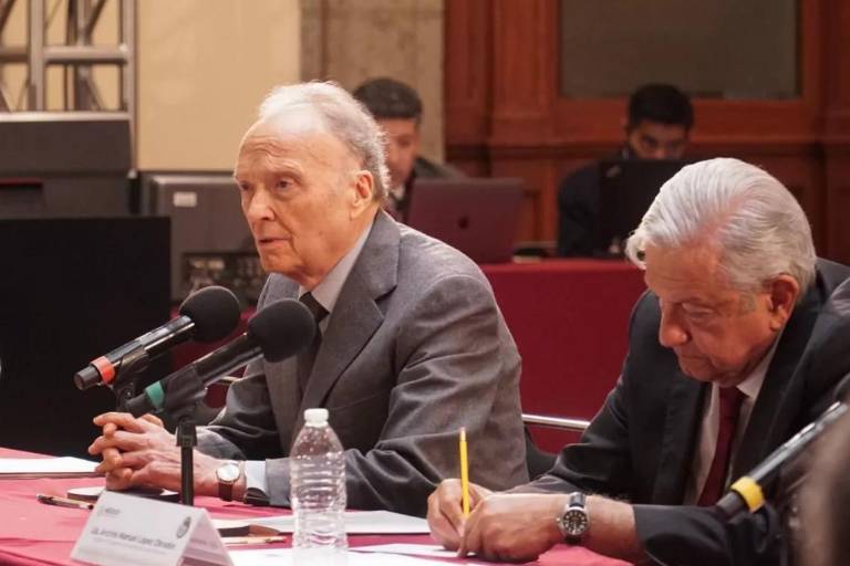 Gertz Manero, operado de la columna en EU: El País