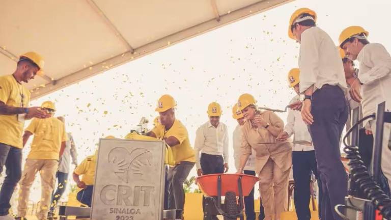 Colocación de la primera piedra del CRIT Teletón en Mazatlán.