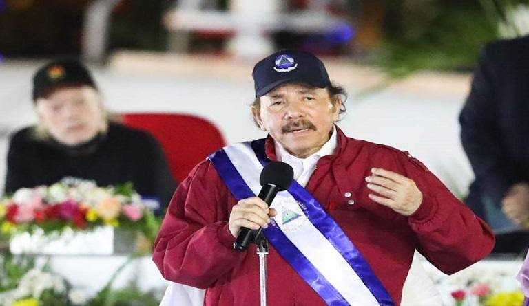 Nicaragua rompe relaciones con Ecuador y respalda a México