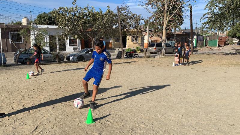 $!Realizan con éxito Clínica de Futbol en Colonias Populares