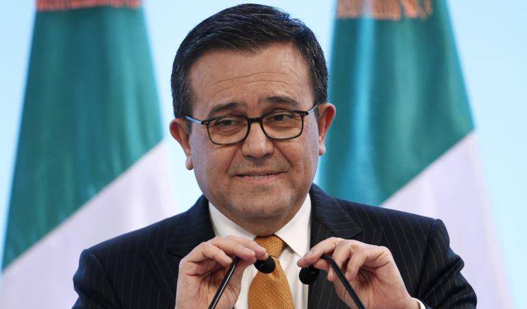 Juez suspende proceso por enriquecimiento contra Ildefonso Guajardo debido a su fuero