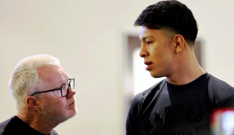 $!“Sí, veo a Munguía noqueando a Canelo”: Freddie Roach