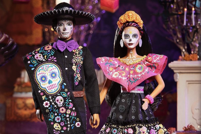 ‘Barbie’ y ‘Ken’ se convierten en Catrina y Catrín