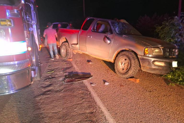 Deja 6 heridos volcadura de camioneta en la carretera Habal-Cerritos, en Mazatlán
