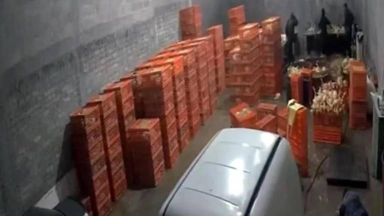Liberan a cuatro vendedores de pollo en Estado de México