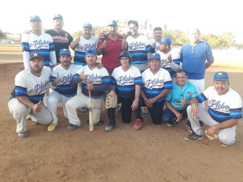 $!Los Plebes del Rancho son los reyes del playoffs de la Liga de Beisbol Eco Taxis Verdes