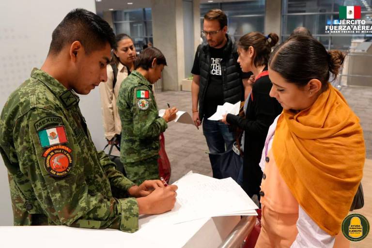 Retornan a México 141 connacionales en el segundo vuelo humanitario desde Israel