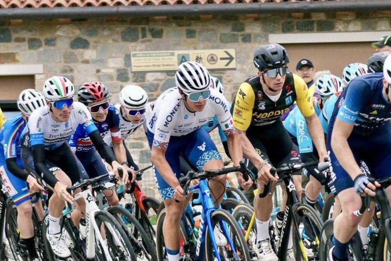 Mazatleco Alejandro Velarde participa en su primera carrera en Italia