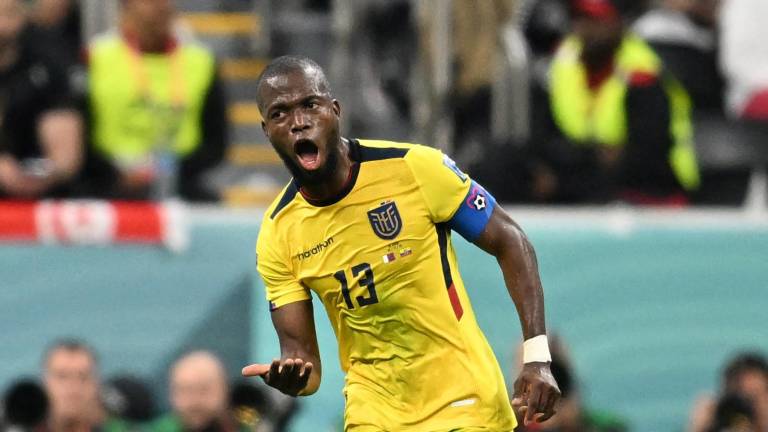 Enner Valencia marca doblete por Ecuador.