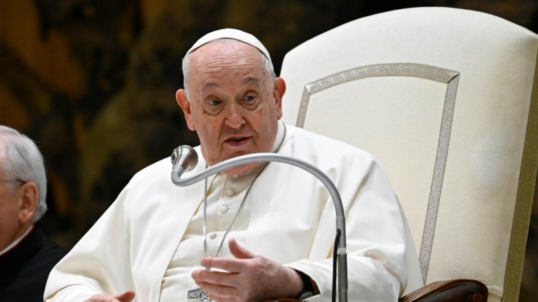 El Papa Francisco saludó a una delegación de la Fundación Teletón en la Audiencia General de este miércoles.