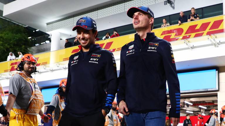 La tensión entre ambos entornos vuelve a sacudir a Red Bull.