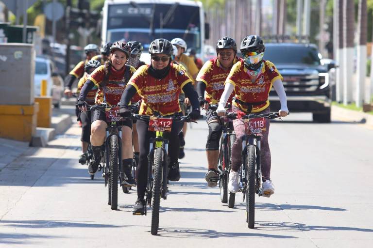 De Durango a Mazatlán en bicicleta: cumplen reto por Sierra Madre