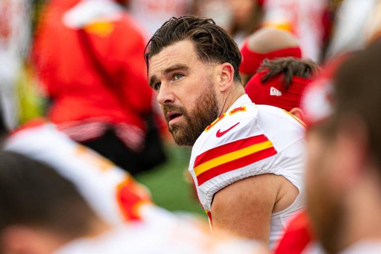 Travis Kelce, de los Chiefs, lidera la votación de aficionados para el Pro Bowl 2025