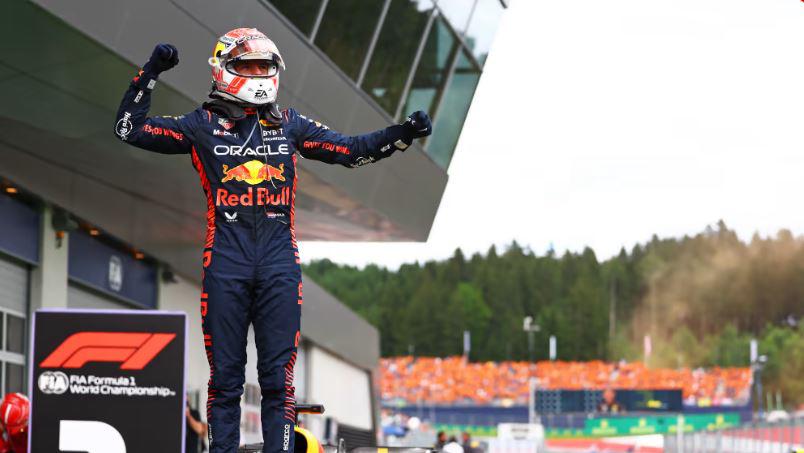 $!Checo Pérez remonta hasta el podio en Gran Premio de Austria