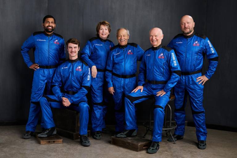 Completa Blue Origin su misión número 25 al espacio con seis tripulantes a bordo