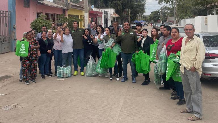 Es la segunda visita que realiza Jesús Valdés a un tianguis.