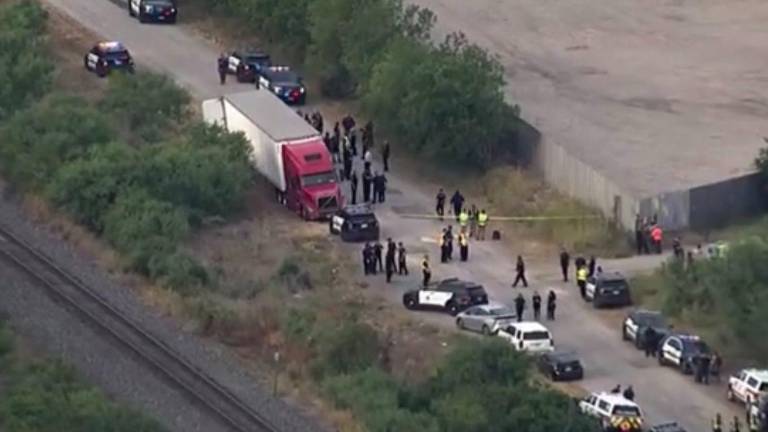 Fueron 28 los mexicanos muertos dentro de un camión de carga, sobre la carretera interestatal 35, en el suroeste de San Antonio, Texas.