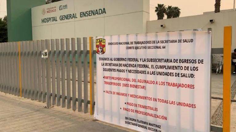 El pasado 6 de febrero, médicos y trabajadores del Hospital Regional de Alta Especialidad de Yucatán protestaron para exigir el cumplimiento de acuerdos establecidos con el IMSS Bienestar.