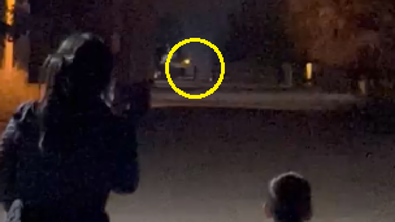 Durante los primeros minutos de este lunes, en Culiacán se escucharon disparos e incluso ráfagas de arma de fuego.