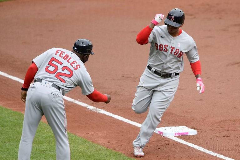 Rafael Devers lidera nueva remontada de Boston