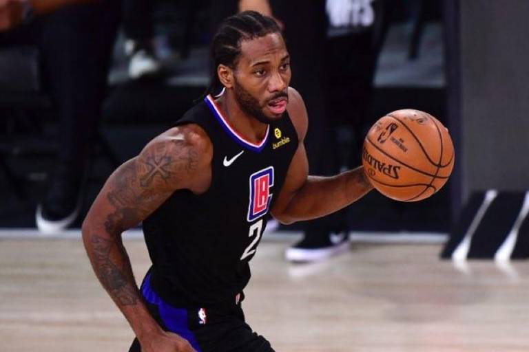 Kawhi Leonard volverá a firmar con LA Clippers