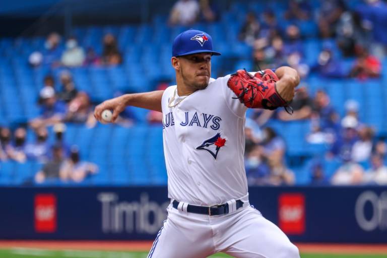 José Berríos cuelga seis ceros a los Reales y gana en debut con los Azulejos