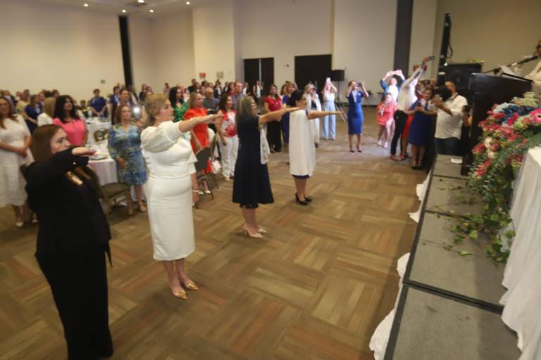 Rinden protesta presidentas de la Asociación Mexicana de Mujeres Empresarias