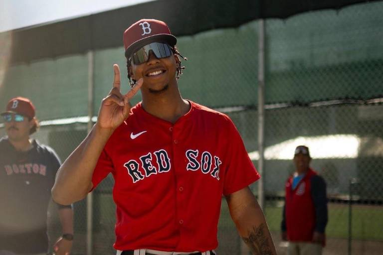 Boston afina planes si Bello no está listo; se retrasa debut de Devers